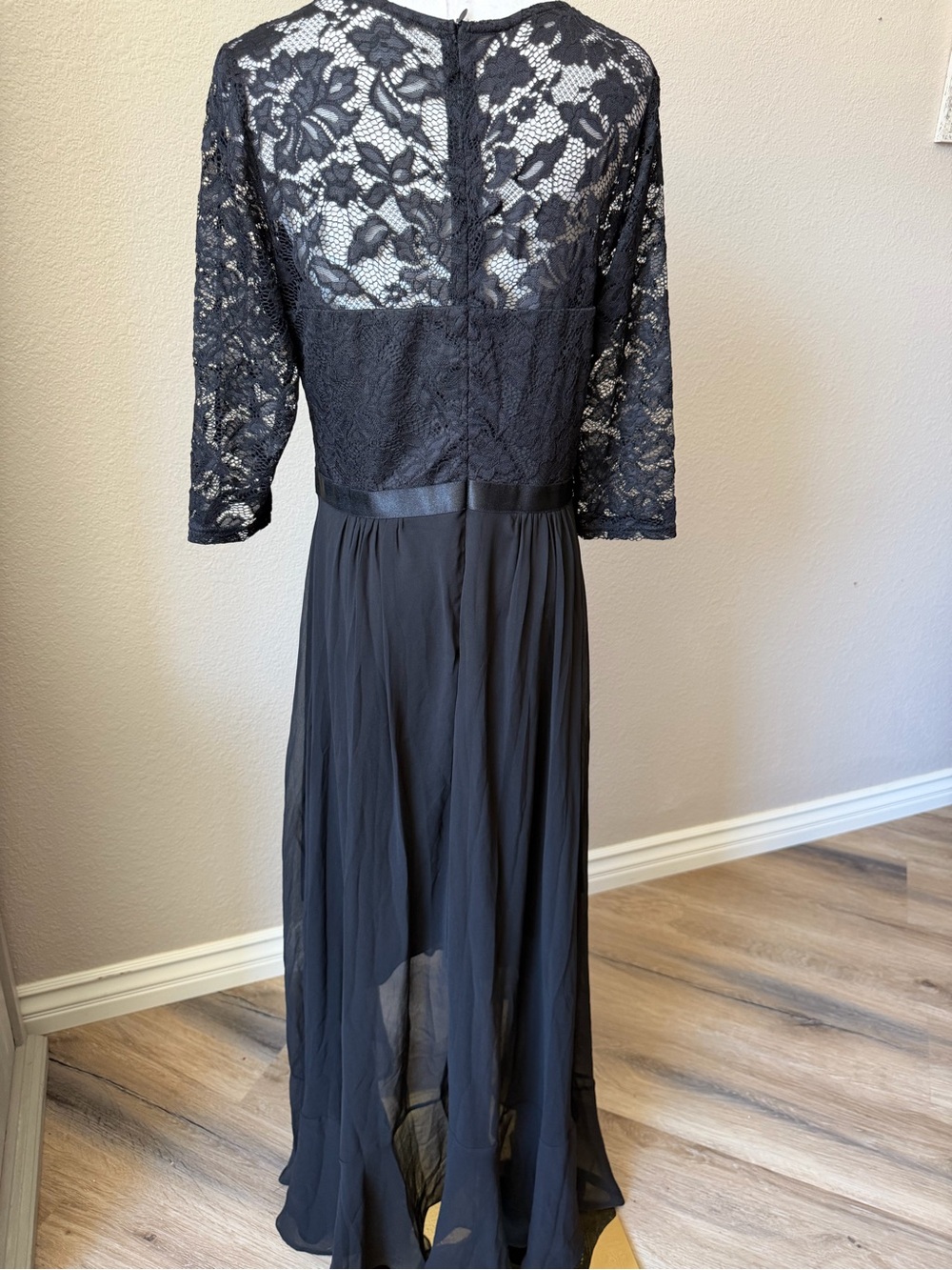 NWT Black Lace High-Low Evening Dress with Three-Quarter Sleeves, XL - Picture 7 of 9